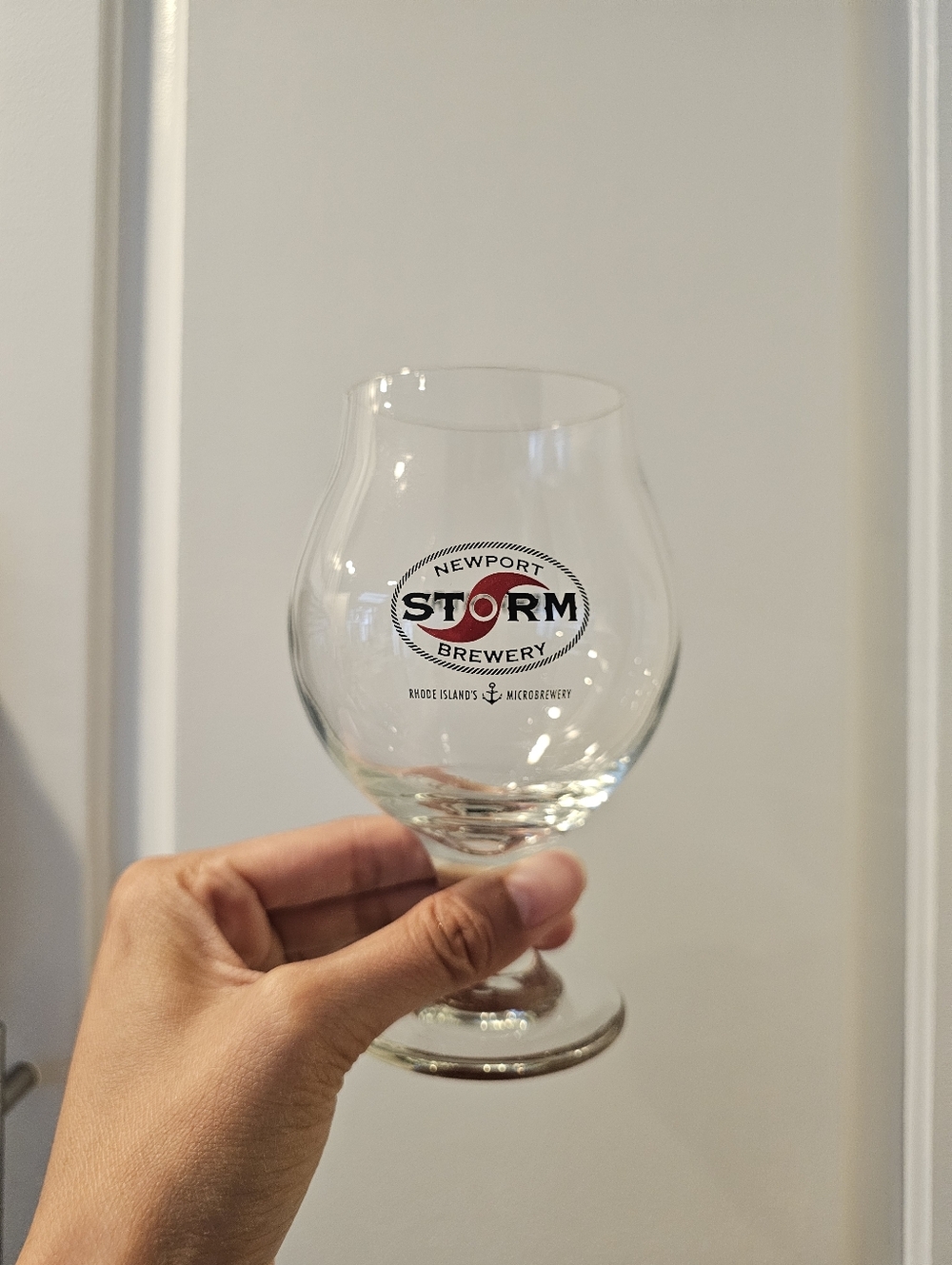 Newport RI Storm Tulip Beer Glass